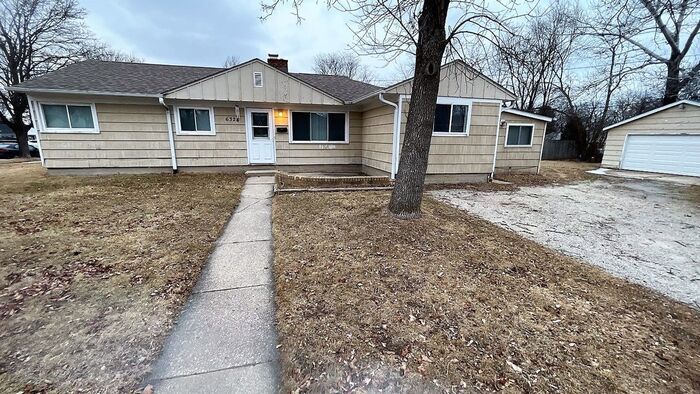 Primary Photo - Sprawling Ranch Home