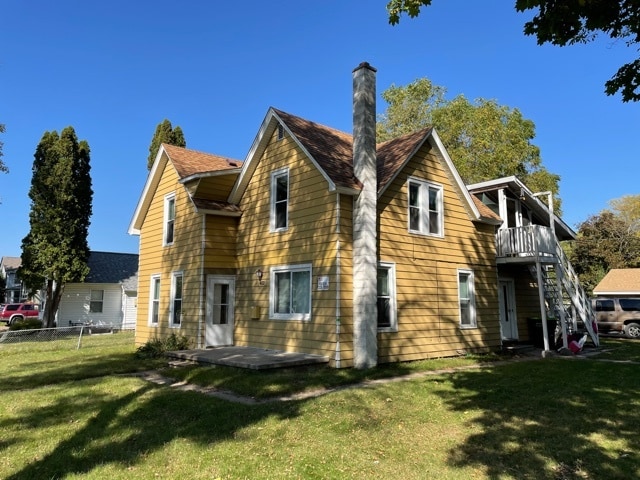 Building Photo - 403 13th Ave W