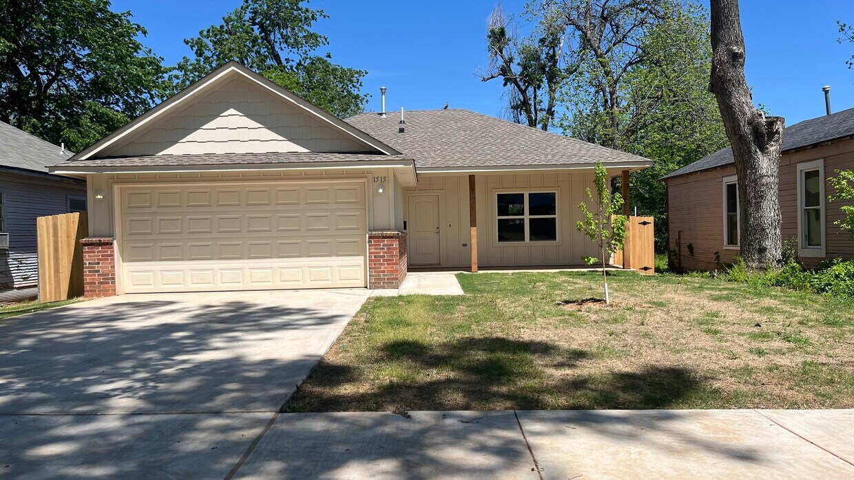 Foto principal - 1515 NE 15th St