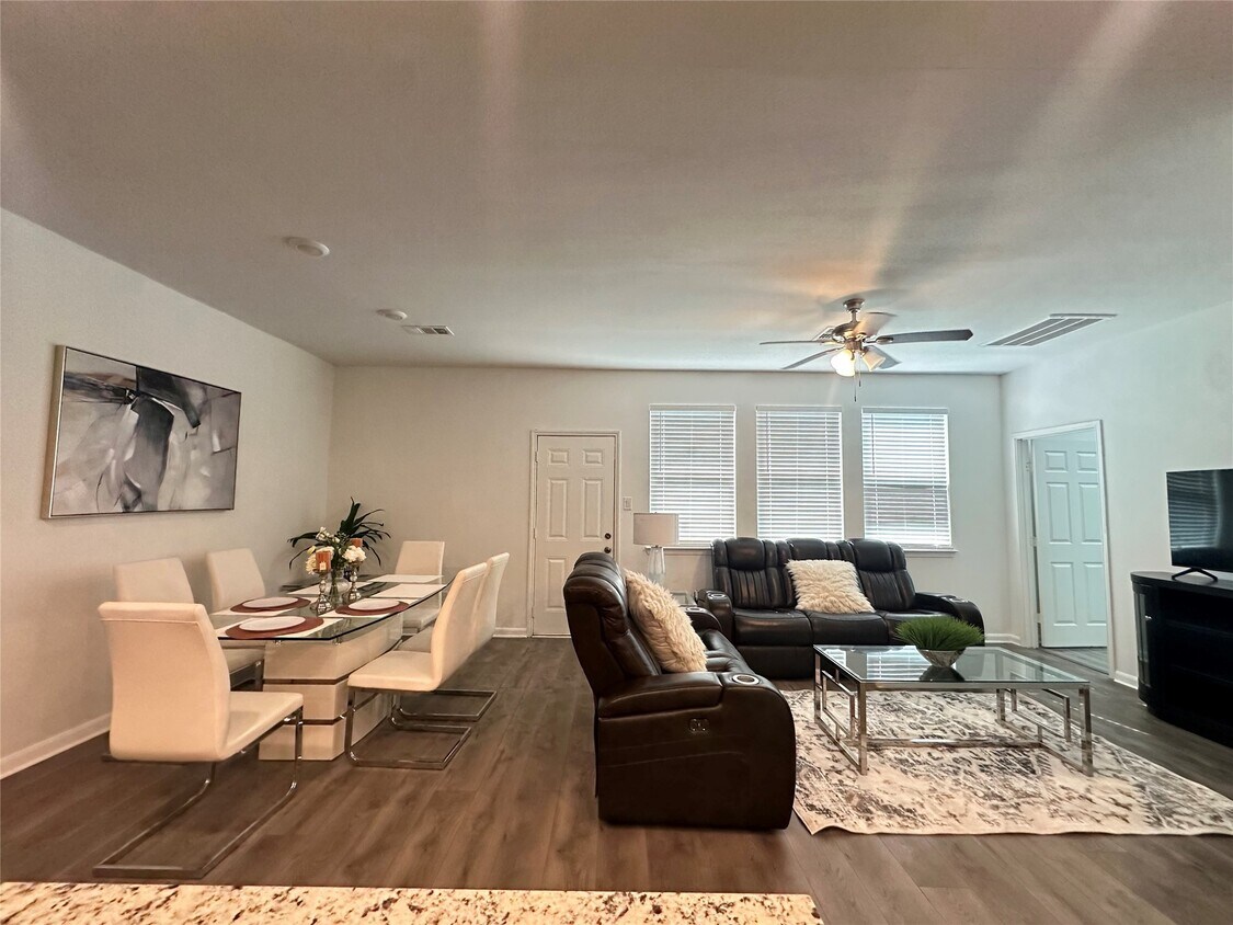 Foto principal - 11234 E Park St