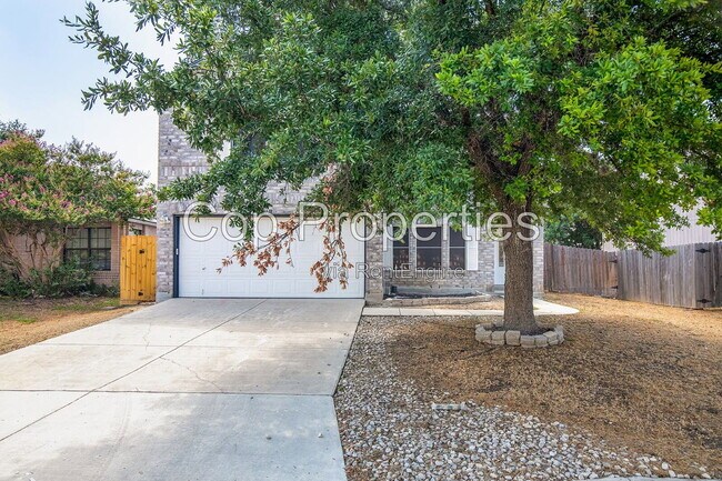 Foto del edificio - 8118 Stagwood Hill