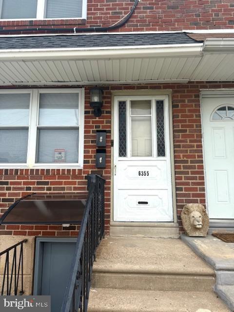 Building Photo - 6355 Hegerman St