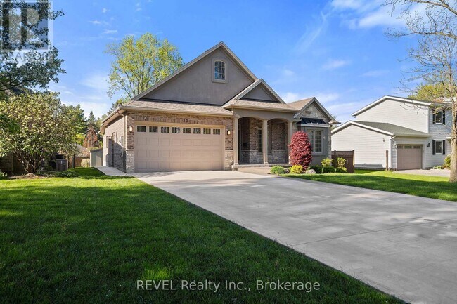 Photo du bâtiment - 39 Hurricane Rd