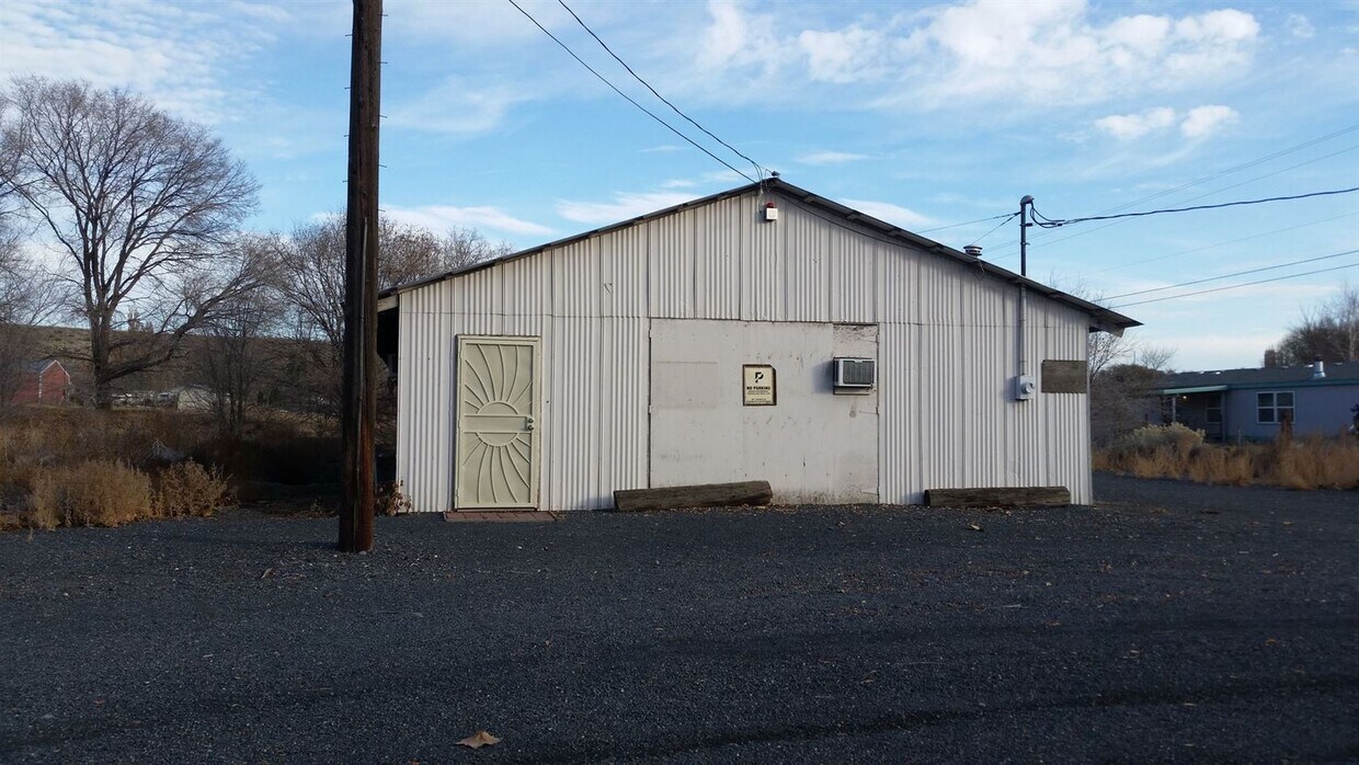 Primary Photo - 4033 Ottmar Rd NE