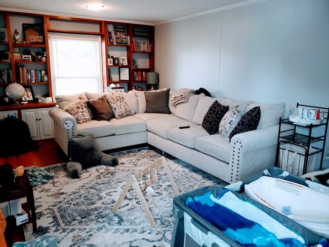 Foto del edificio - 4019 Blossomwood Dr