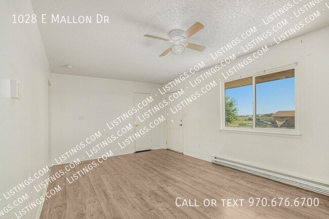 Building Photo - 1028 E Mallon Dr