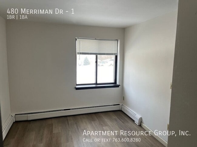 Building Photo - 480 Merriman Dr
