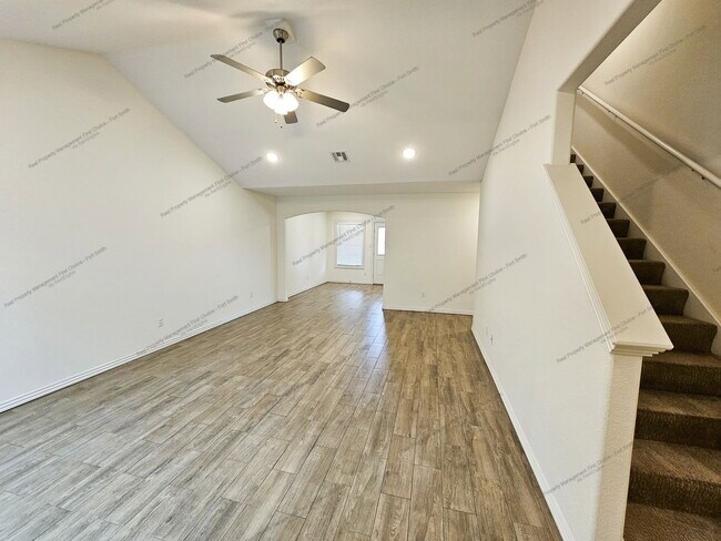 Foto del edificio - 6614 Leightyn Ln