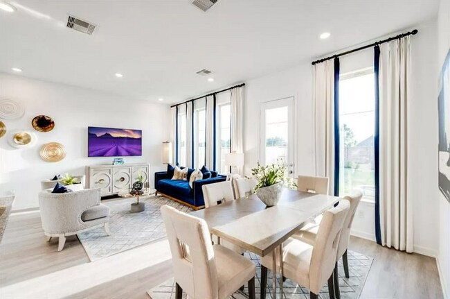 Foto del edificio - 4135 Balboa Dr