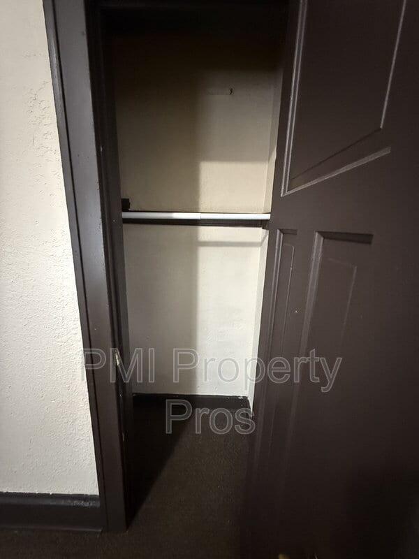 Foto del edificio - 2320 N 44th St