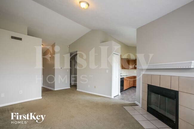 Foto del edificio - 5922 Brookville Lake Dr