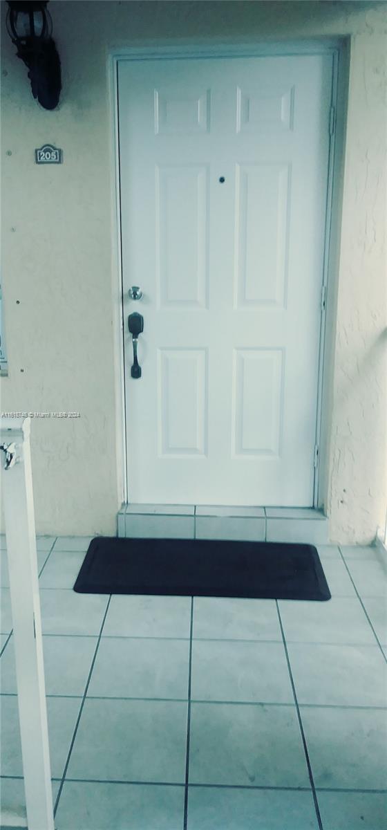 Foto del edificio - 6900 NW 179th St