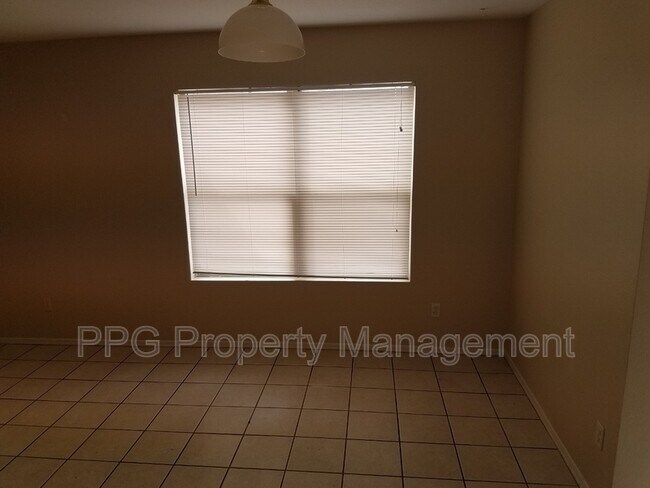 Foto del edificio - 11796 W Dahlia Dr