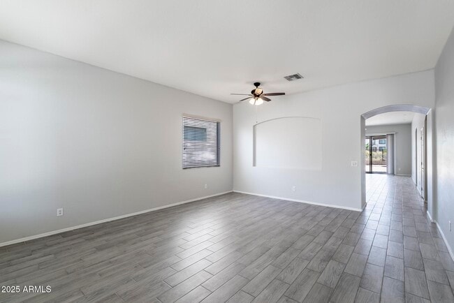 Building Photo - 33309 N 24th Dr