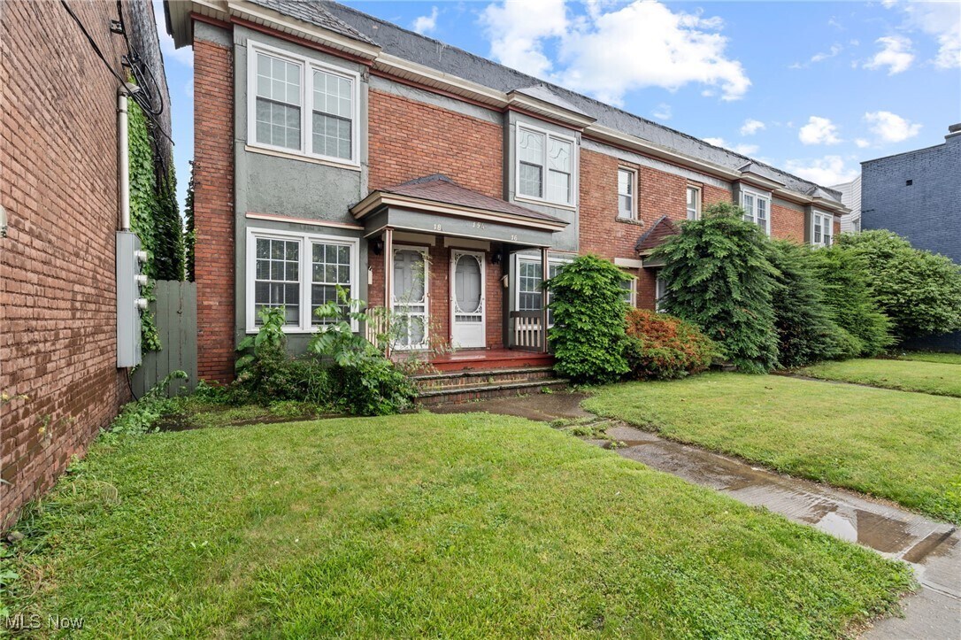 15416 Waterloo Rd Cleveland, OH 44110 – photo 2