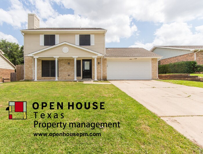 Primary Photo - 4224 Huckleberry Dr, Fort Worth