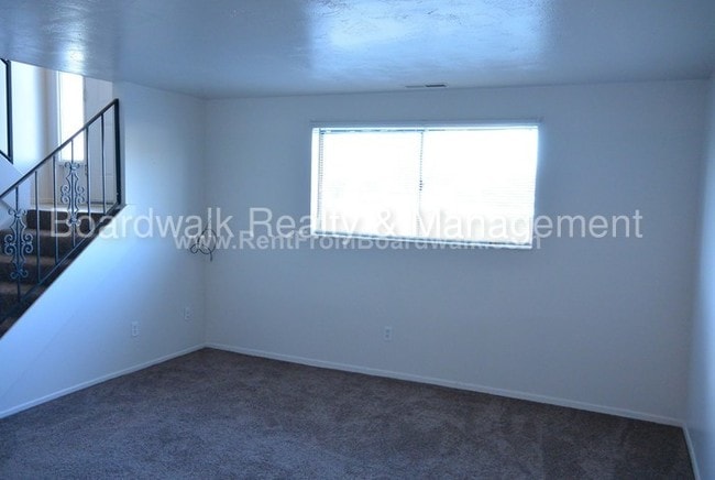 Building Photo - 3359 W 4100 S