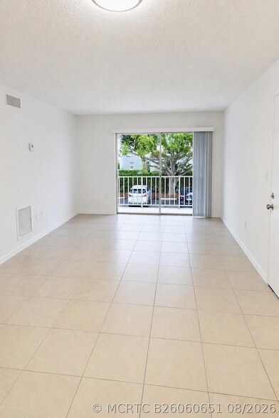 Building Photo - 431 Executive Center Dr