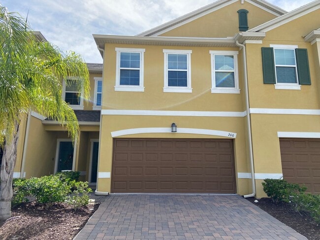 3BD/2.5BA Townhome in Econ Trails Near Val... - 3BD/2.5BA Townhome in Econ Trails Near Val...