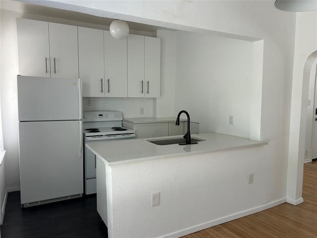 Foto del edificio - 5305 Reiger Ave