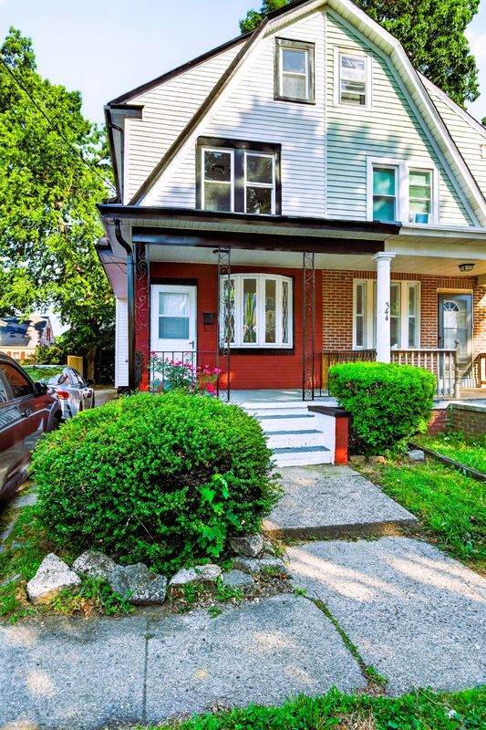 Building Photo - 344 Gardner Ave