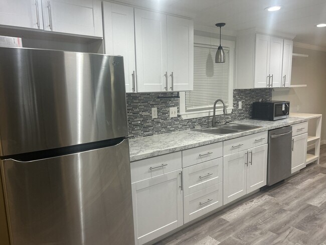 Foto del edificio - 8449 Moonlight Way