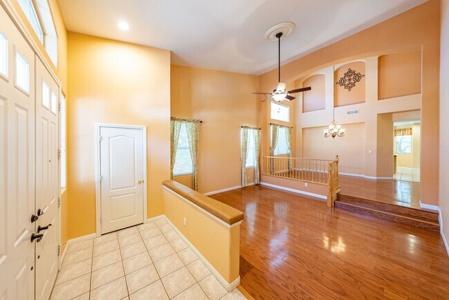 Foto del edificio - Beautiful 4-bedroom home located in Henderson