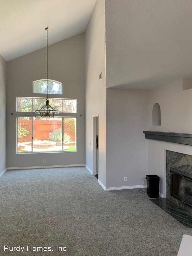 Building Photo - 3 br, 2.5 bath House - 4747 Via Colorado