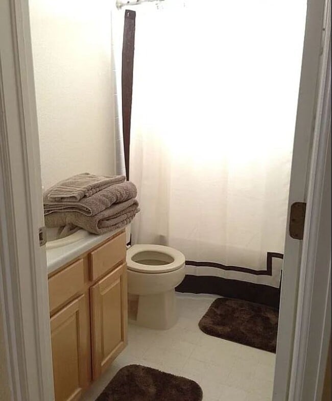 Photo - Gorgeous Broadlands home for rent.