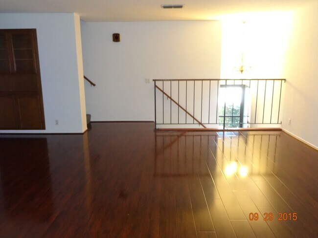 Foto del edificio - 7818 Hampton Ln