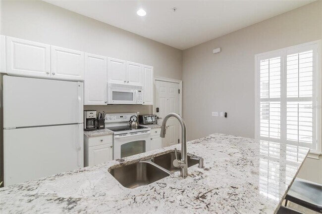 Foto del edificio - 1430 Lake Baldwin Ln