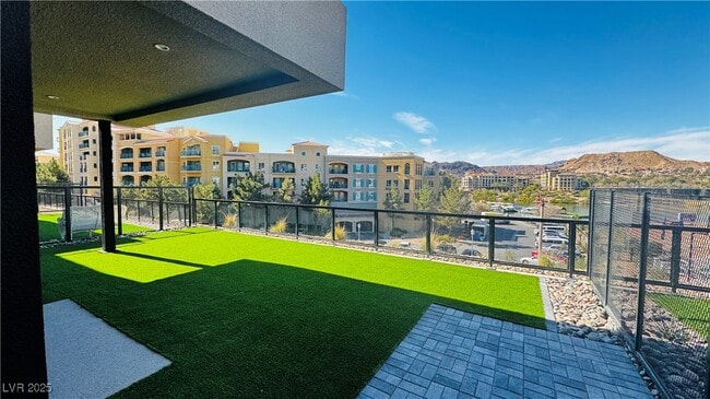 Building Photo - 26 Promenade Isle Ln