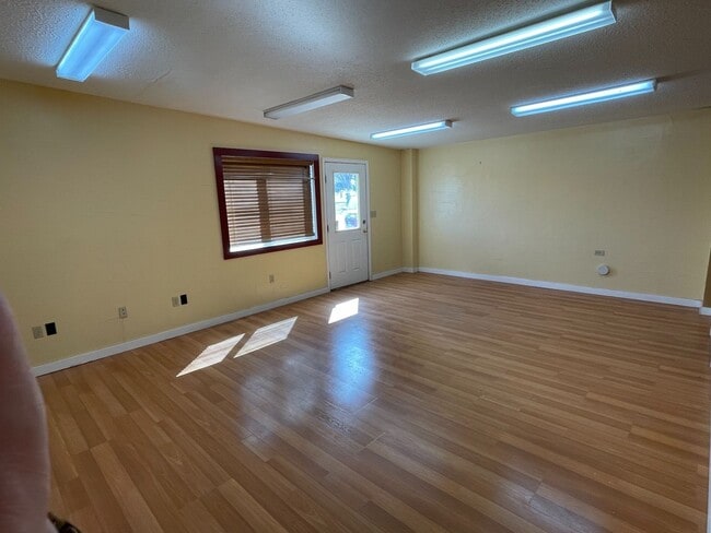 Building Photo - 1 bedroom 1 bath  in Canon City
