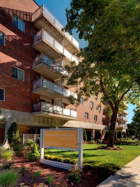 Foto del edificio - 15 Edmands Rd