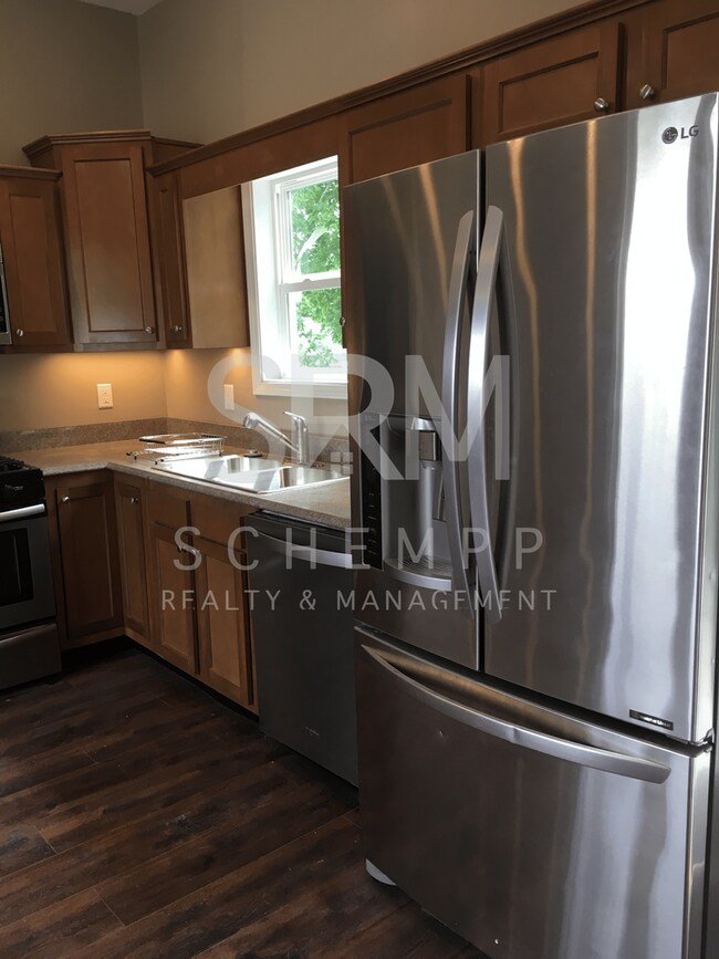Foto del edificio - 631 E Chestnut St