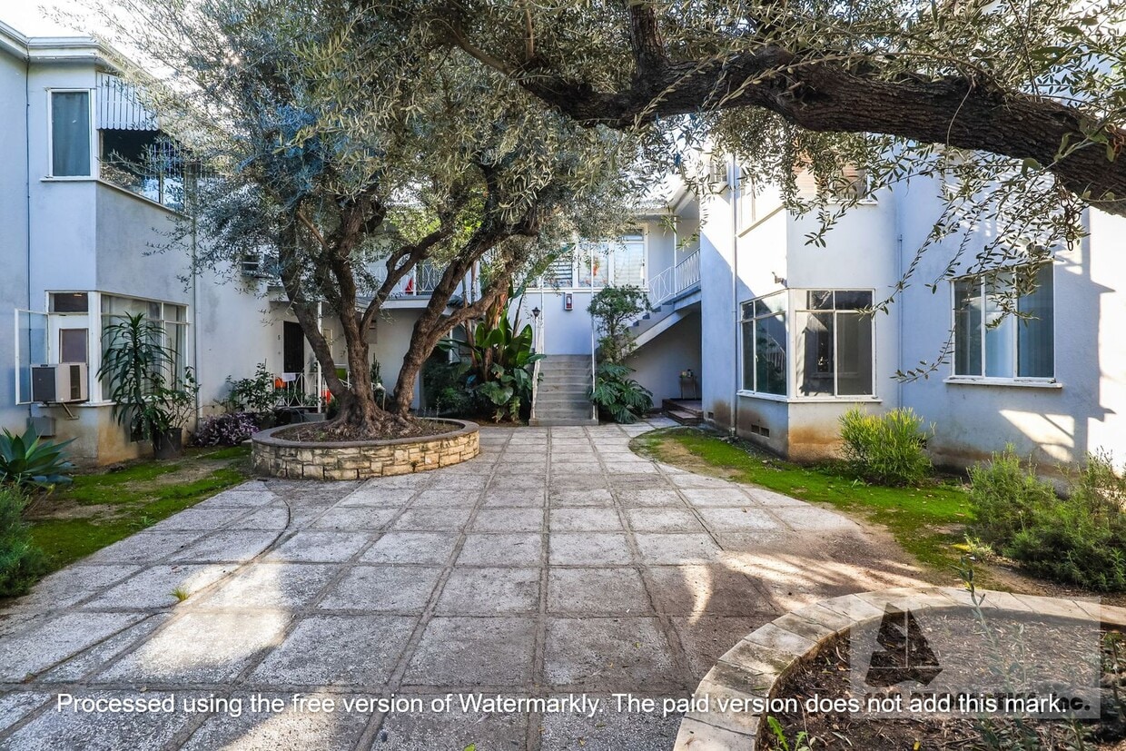 Foto principal - Gorgeous Remodeled Condo in Bixby Knolls