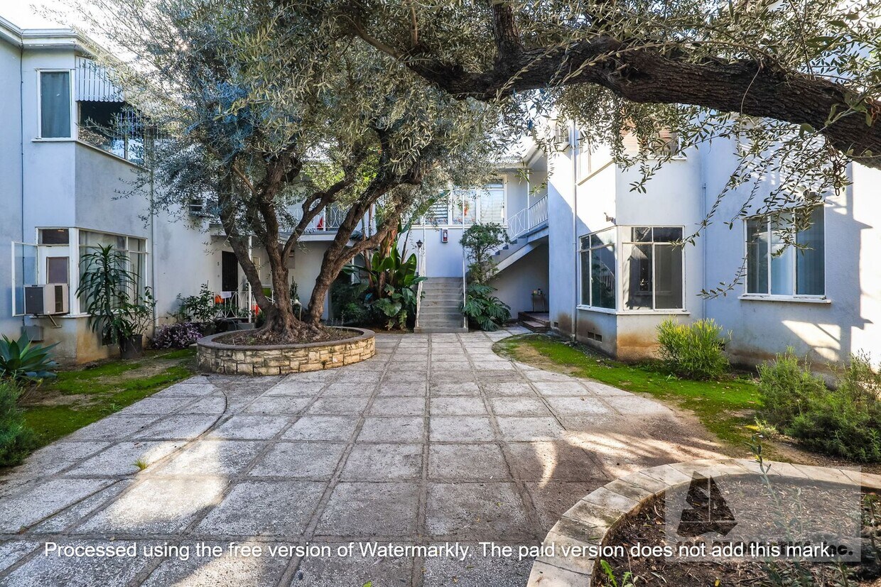 Primary Photo - Gorgeous Remodeled Condo in Bixby Knolls