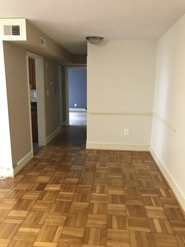 Foto del edificio - 4411 1st Pl NE