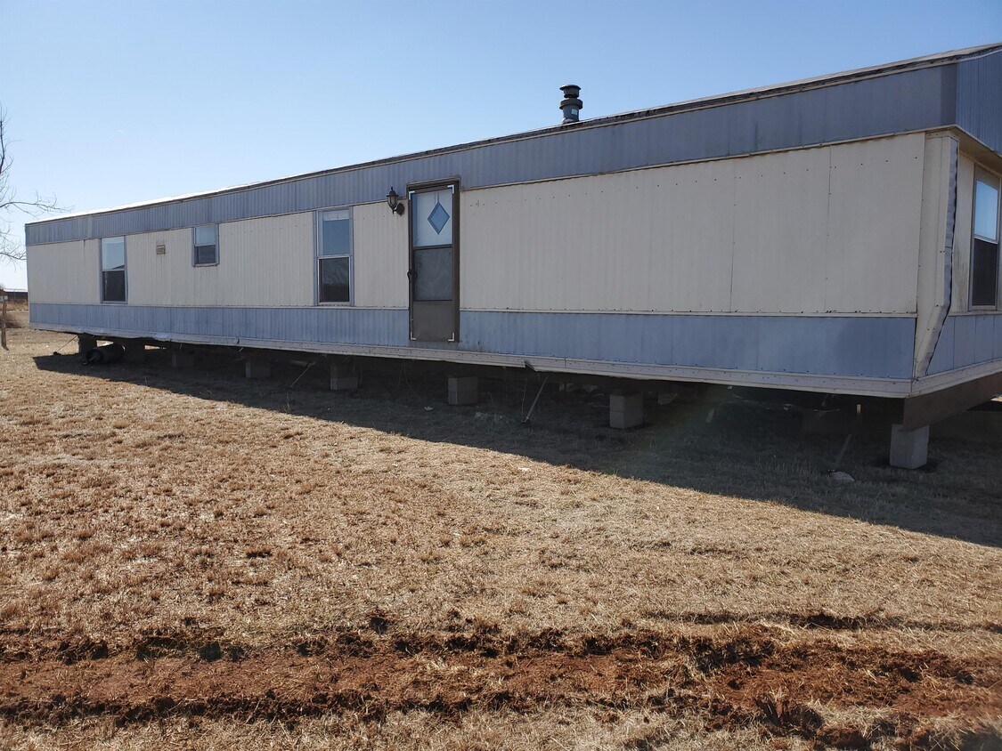 Building Photo - 9448 Sundance Dr