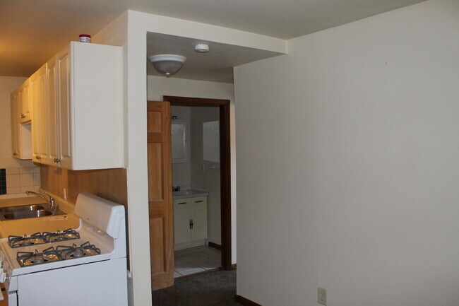 Foto del edificio - 457 W 8th St