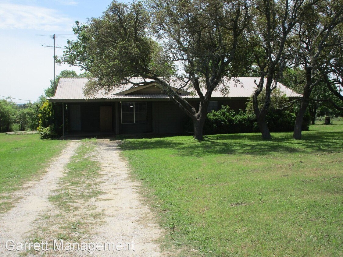 3 br, 2 bath House 11201 CR 200 House for Rent in Bertram, TX