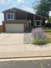 Building Photo - 3725 Sedgewood Way