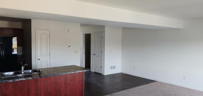 Building Photo - 3 bedroom in Cheyenne WY 82001