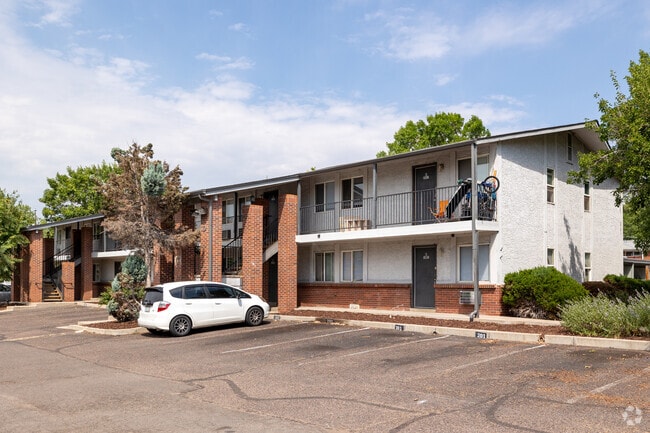 Building Photo - Bradburn Gardens