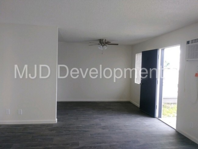 Building Photo - 7301 Florin Wood Dr