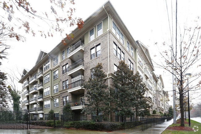 Building Photo - Gramercy At Buckhead
