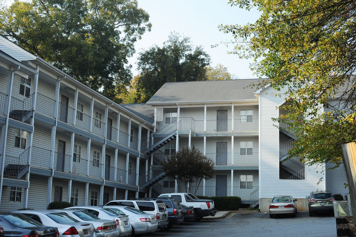 Primary Photo - 394 Oconee St