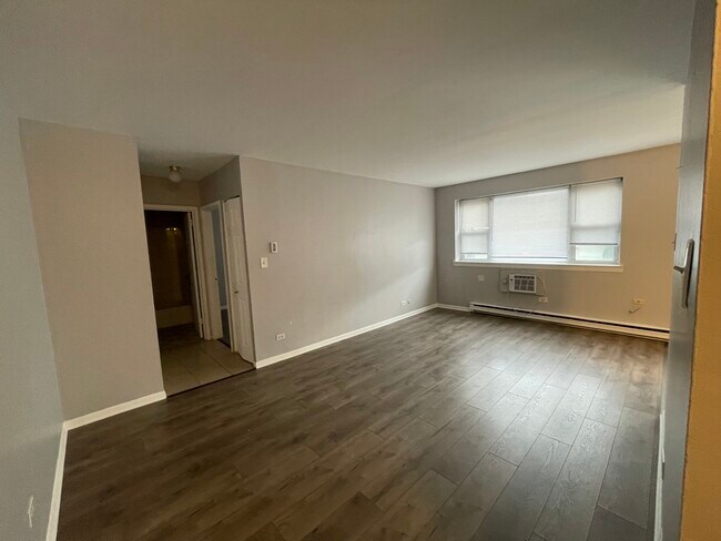Foto del edificio - 5920 N Kenmore Ave