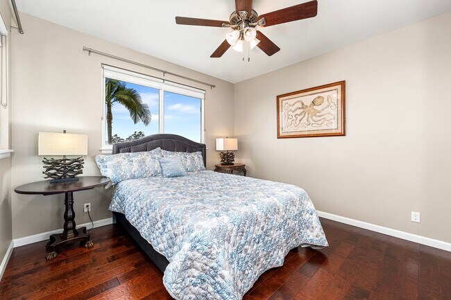 Foto del edificio - Spacious & Private 2BD/1BA Ohana in Kailua-Kona – Sunset Views & Great Location!