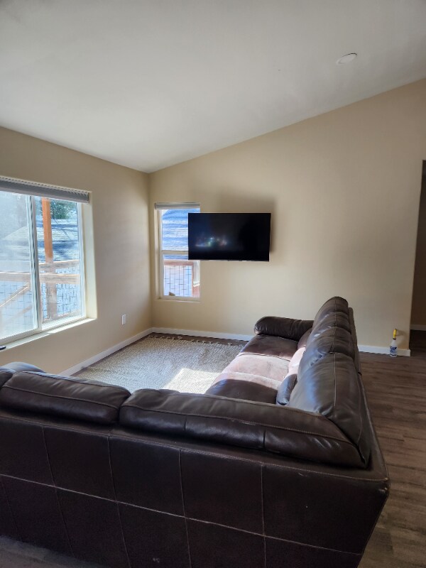 Foto del edificio - 974 SE Roberts Ave